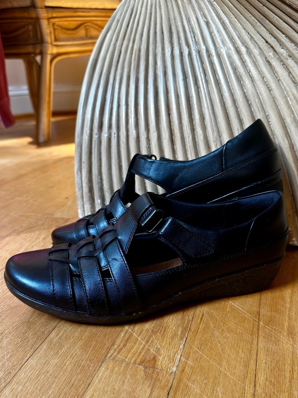 Clark’s Comfort Mary Jane Wedge Fisherman Shoes 10 - Picture 5 of 11